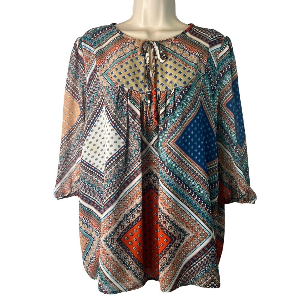 Gibson Latimer Geometric 3/4 Sleeve Tie Front Blouse‎ Size Medium